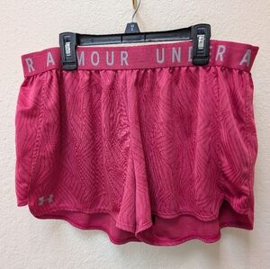 Under Armour Heat Gear, Loose Fit Athletic Shorts Magenta Color Size XL